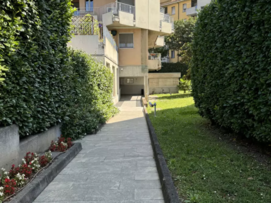 Immagine 1 di Appartamento in vendita  in Via Antonio Aldini 110 a Milano