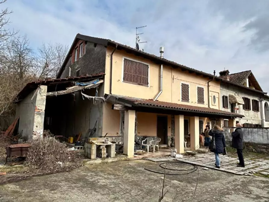 Immagine 1 di Appartamento in vendita  in Regione Valle Viotti 21A a Strevi