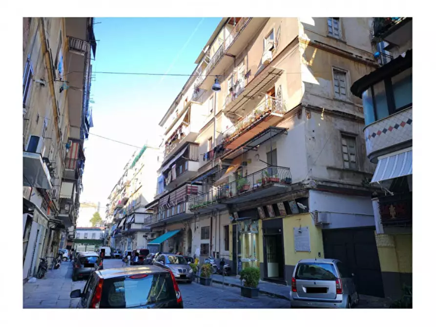 Immagine 1 di Appartamento in vendita  in via Padre Ludovico da Casoria n 40 - 80142 Napoli (NA) a Napoli