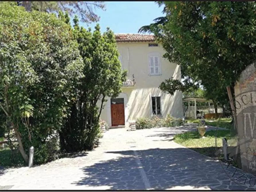Immagine 1 di Villa in vendita  in FRAZIONE SAN SABINO - 06049 Spoleto (PG) a Spoleto