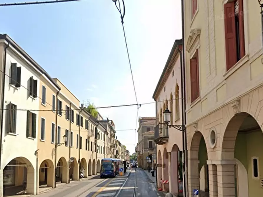 Immagine 1 di Negozio in vendita  in Corso Vittorio Emanuele a Padova