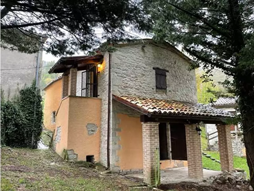 Immagine 1 di Rustico / casale in vendita  in Localita' Cuppio 36 - 61046 Piobbico (PU) a Piobbico