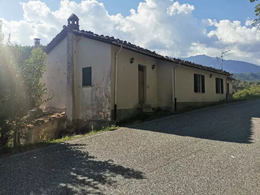 Immagine 1 di Rustico / casale in vendita  in Via JF Kennedy n 15 a Civita D'antino