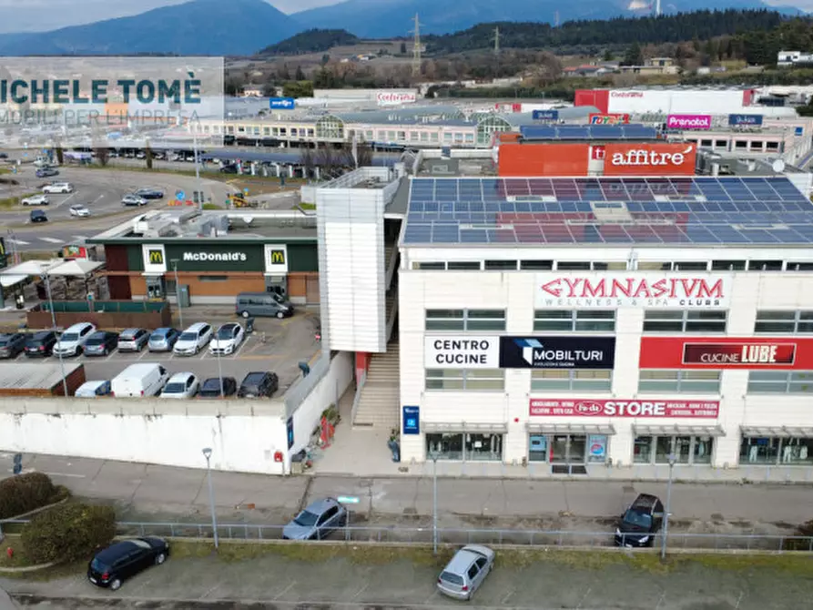 Immagine 5 di Negozio in vendita  in via san pieretto a Affi