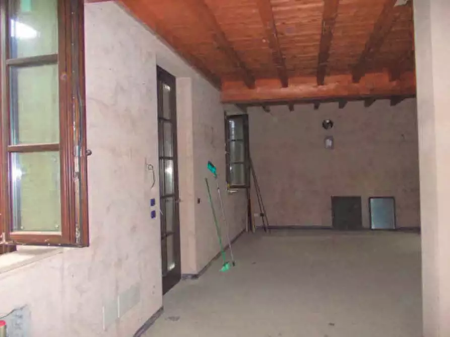 Casa indipendente in vendita in via San Carlo Borromeo n 24 - 20068 Peschiera Borromeo (MI) a Peschiera Borromeo