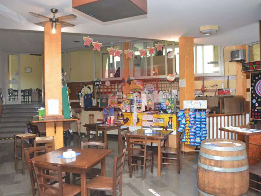 Immagine 8 di Attività commerciale in vendita  in Piazza Libertà 1 a Terzo Di Aquileia