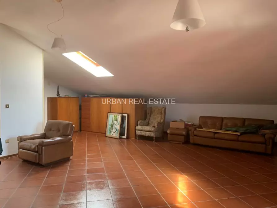 Immagine 38 di Villa in affitto  in Via della Mandria a Trieste
