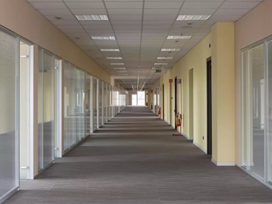 Immagine 4 di Ufficio in affitto  in VIA VENTICINQUE APRILE a San Donato Milanese