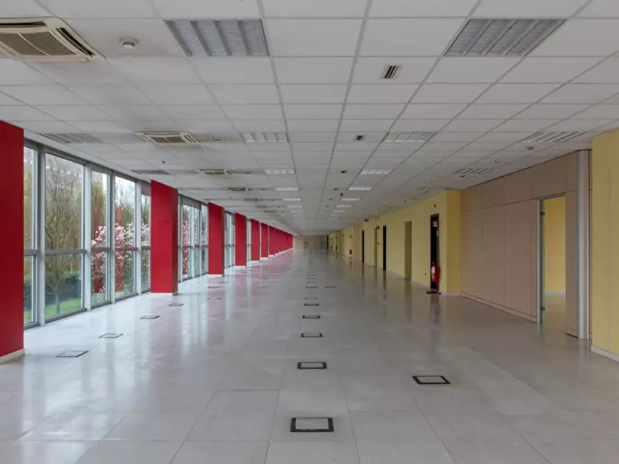 Immagine 2 di Ufficio in affitto  in VIA VENTICINQUE APRILE a San Donato Milanese