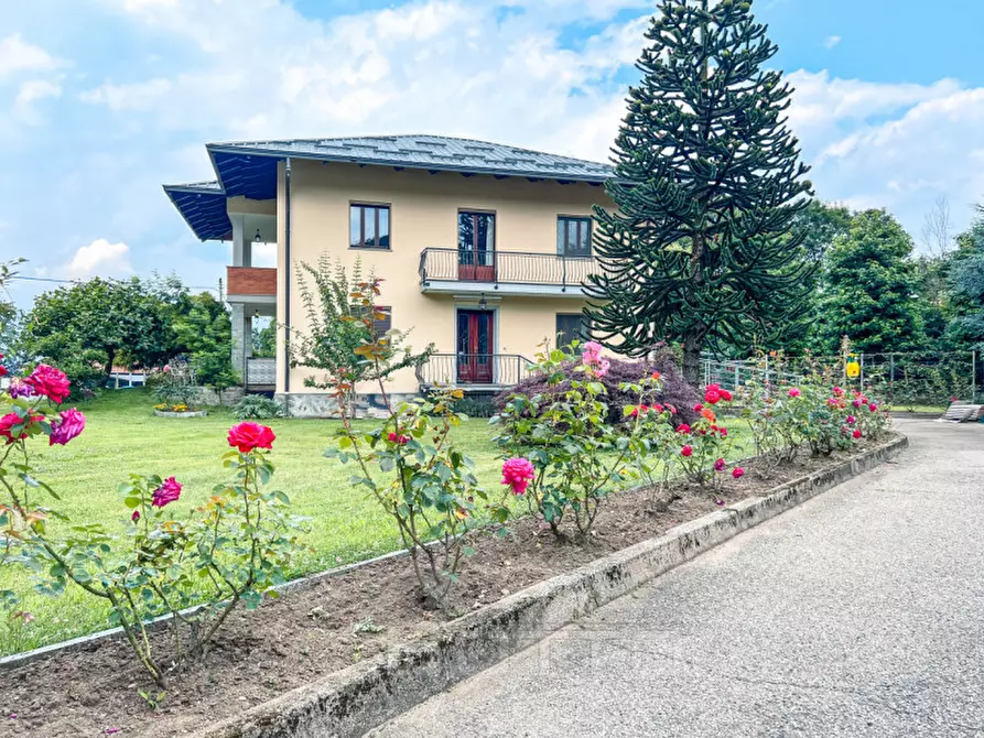 Immagine 1 di Casa indipendente in vendita  in via bibbiano ottina 2 a Quarona