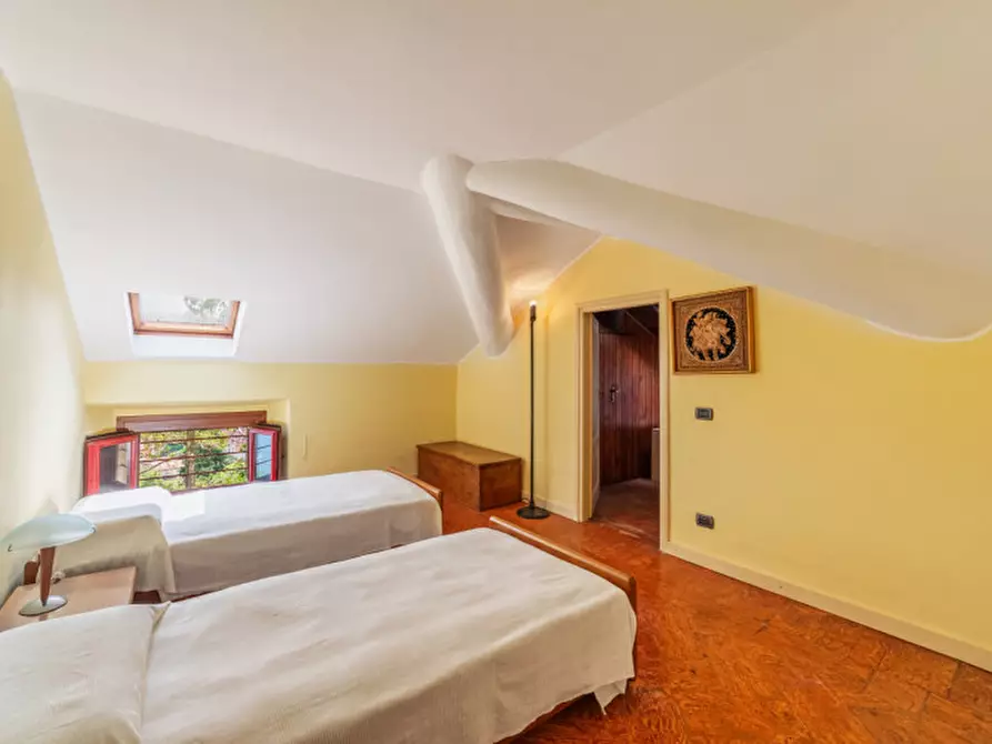 Immagine 29 di Villa in vendita  in Via Giacomo Scalini 24 a Brunate