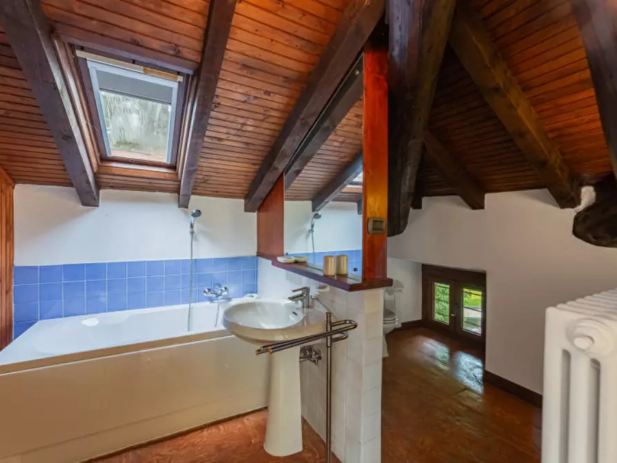 Immagine 30 di Villa in vendita  in Via Giacomo Scalini 24 a Brunate