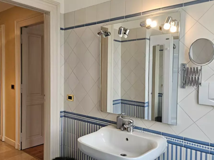 Immagine 70 di Appartamento in vendita  in via Torino 163 a Rivarolo Canavese