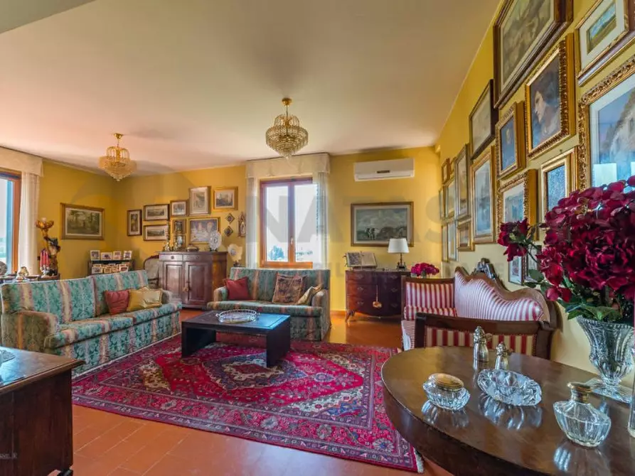 Immagine 7 di Villa in vendita  in Via di Sarnese a Rignano Sull'arno