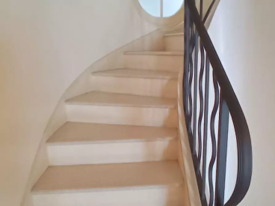 Immagine 8 di Villa in vendita  in Via delle rose a San Remo