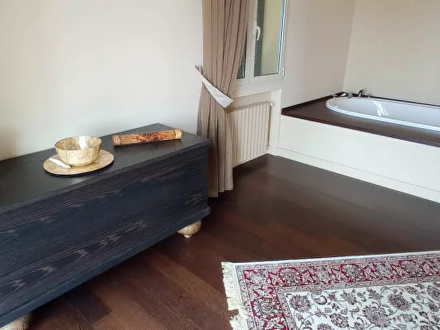 Immagine 11 di Villa in vendita  in Via delle rose a San Remo