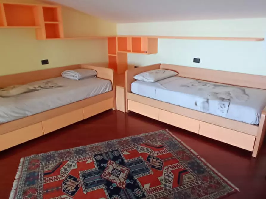 Immagine 12 di Villa in vendita  in Via delle rose a San Remo