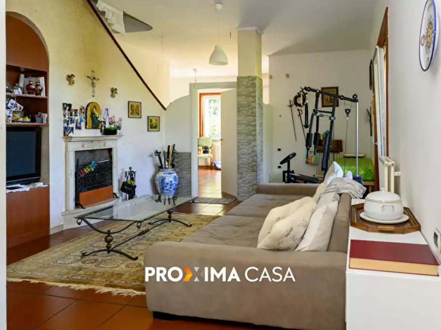 Immagine 3 di Villa in vendita  in Via Sant'Elia 6 a Salerno