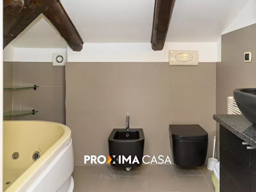 Immagine 23 di Villa in vendita  in Via Sant'Elia 6 a Salerno