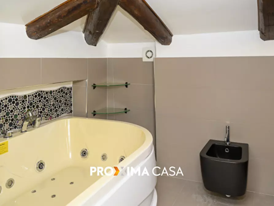 Immagine 25 di Villa in vendita  in Via Sant'Elia 6 a Salerno