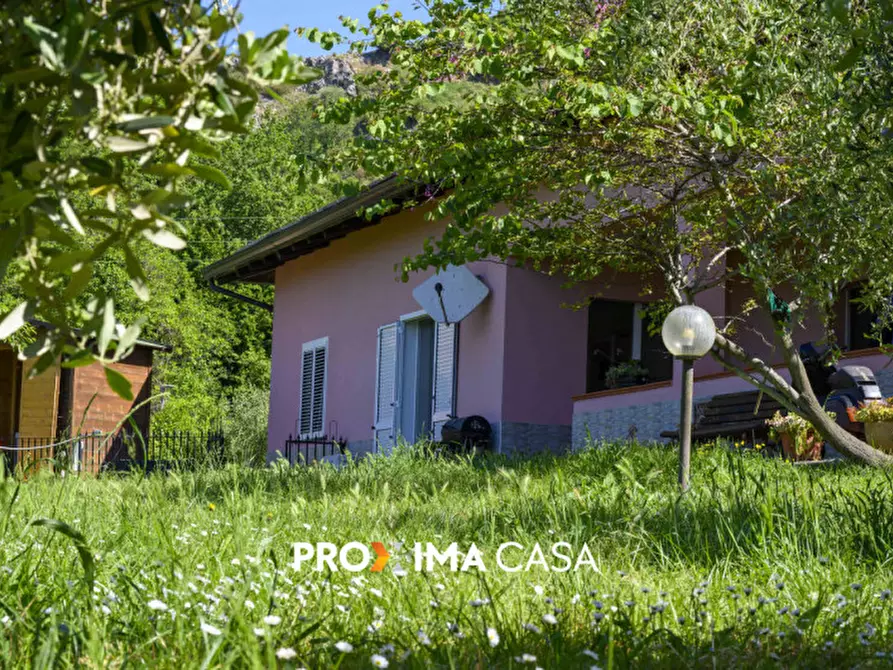 Immagine 38 di Villa in vendita  in Via Sant'Elia 6 a Salerno