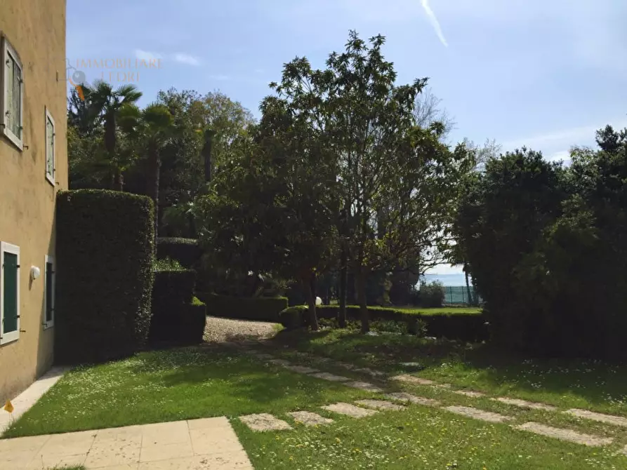Immagine 23 di Appartamento in vendita  in via Gardesana a Lazise