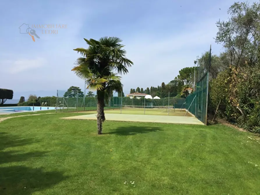 Immagine 24 di Appartamento in vendita  in via Gardesana a Lazise
