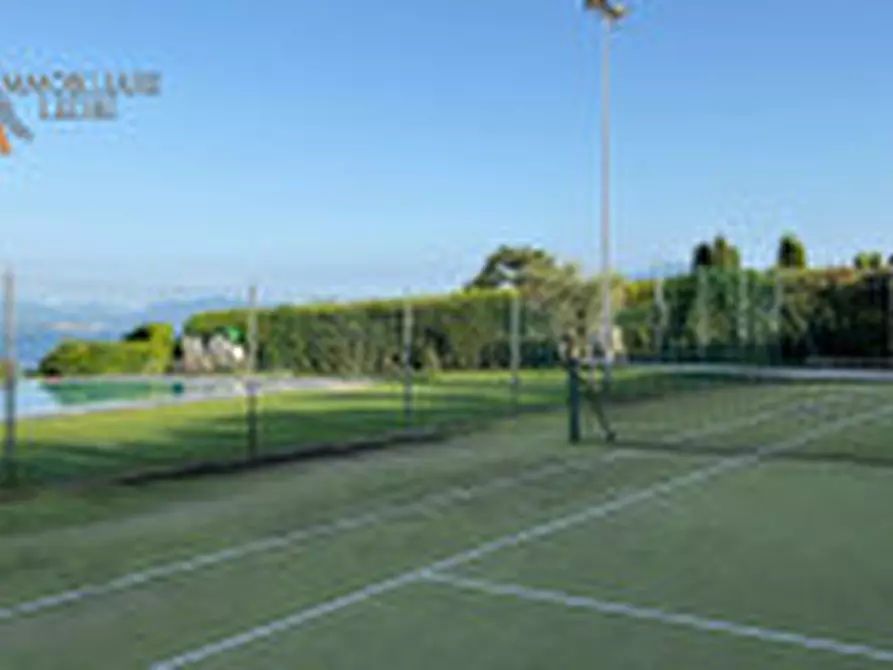 Immagine 36 di Appartamento in vendita  in via Gardesana a Lazise