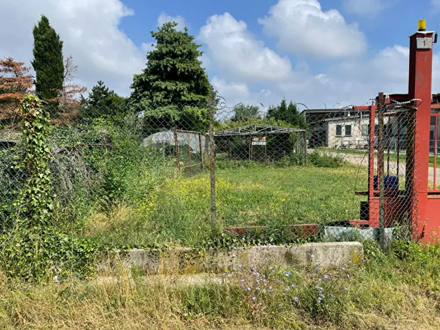 Immagine 28 di Rustico / casale in vendita  in Viale della Repubblica 1 a Pregnana Milanese