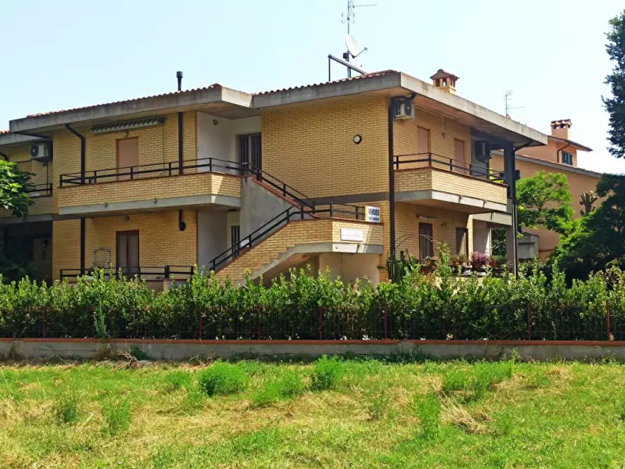 Immagine 1 di Bed & Breakfast in vendita  in Castiglione di lago a Castiglione Del Lago