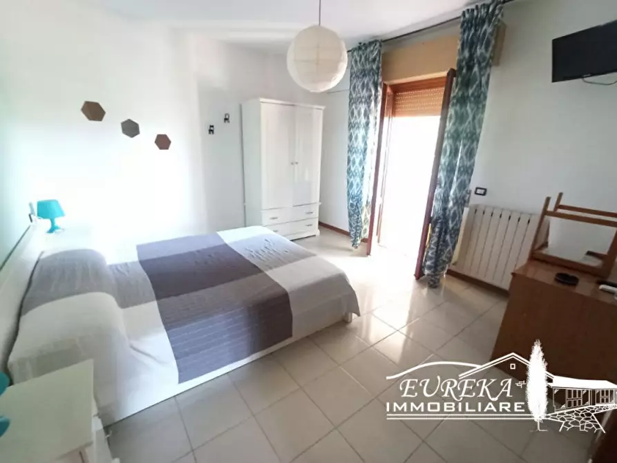 Immagine 2 di Bed & Breakfast in vendita  in Castiglione di lago a Castiglione Del Lago