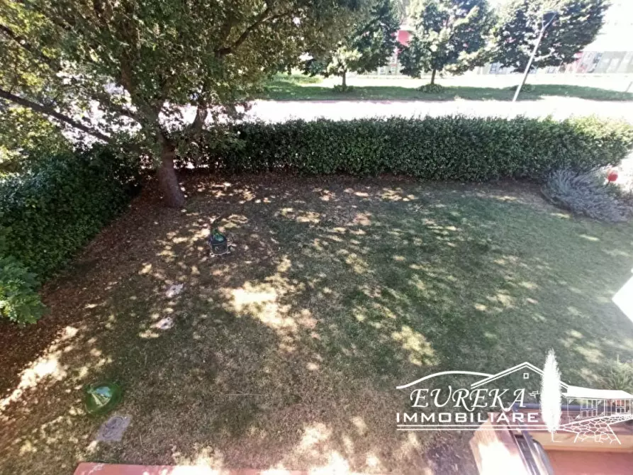 Immagine 23 di Bed & Breakfast in vendita  in Castiglione di lago a Castiglione Del Lago