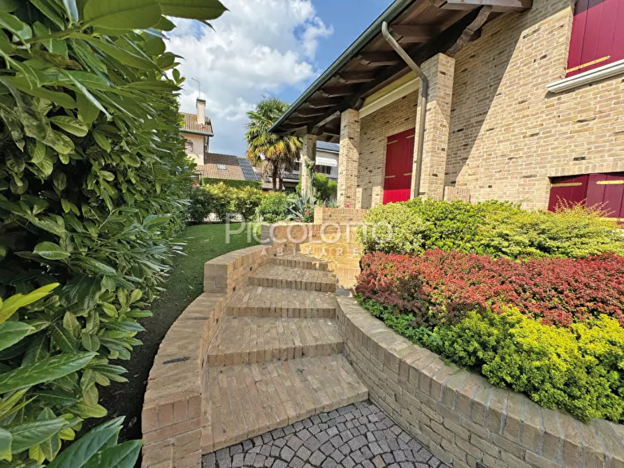 Immagine 19 di Casa bifamiliare in vendita  in via Firenze a Salzano