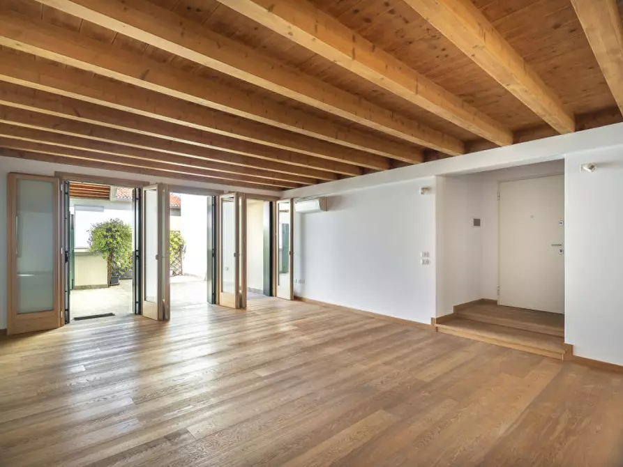 Immagine 1 di Appartamento in vendita  in via dell'arco a Padova