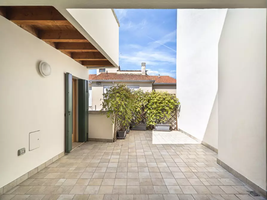 Immagine 5 di Appartamento in vendita  in via dell'arco a Padova