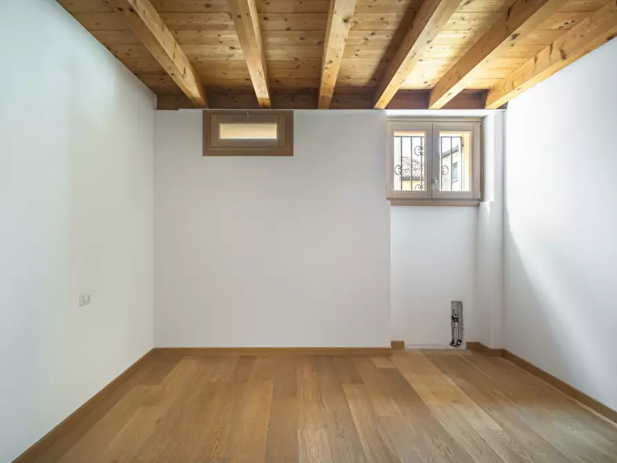 Immagine 7 di Appartamento in vendita  in via dell'arco a Padova