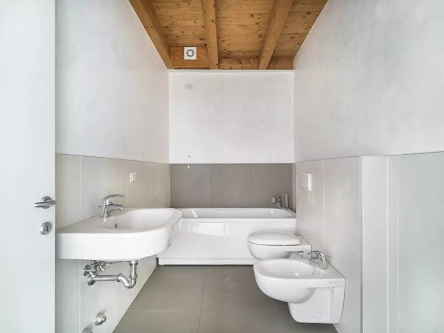 Immagine 9 di Appartamento in vendita  in via dell'arco a Padova