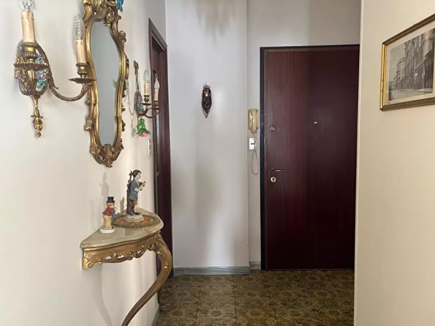 Immagine 1 di Appartamento in vendita  in Via Pietro Agosti a San Remo