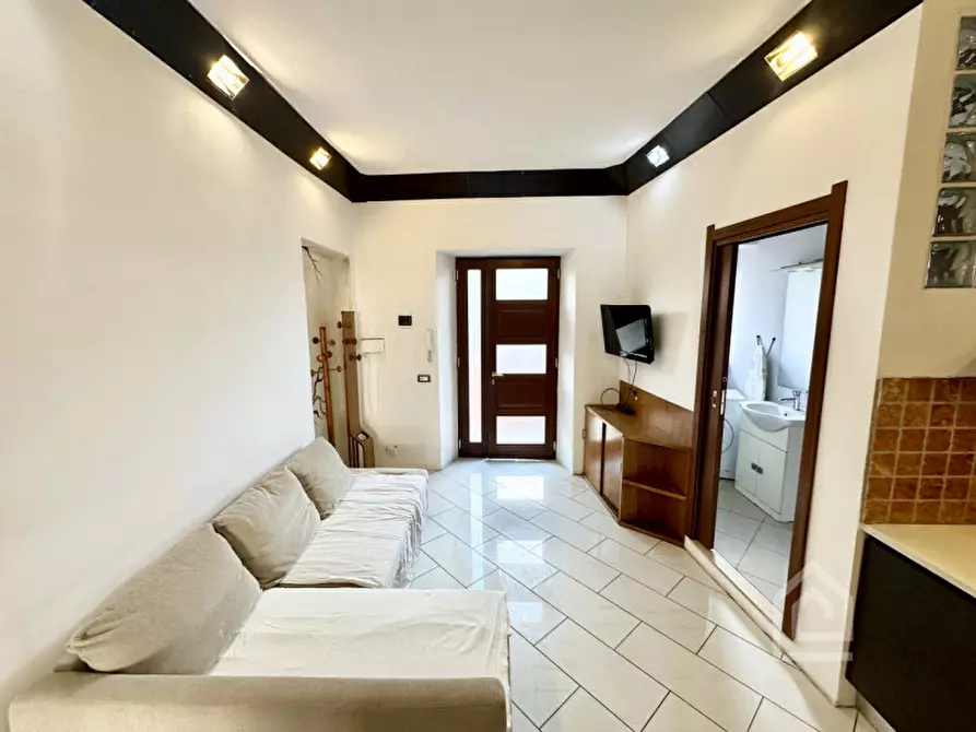 Immagine 16 di Camera in affitto  in Via San Paolo 3 a Torino