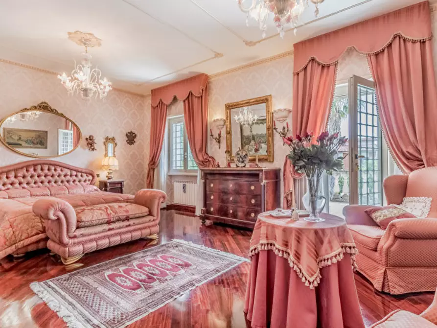 Immagine 23 di Villa in vendita  in Colle degli Dei a Velletri