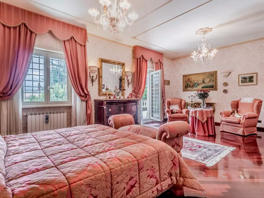 Immagine 30 di Villa in vendita  in Colle degli Dei a Velletri