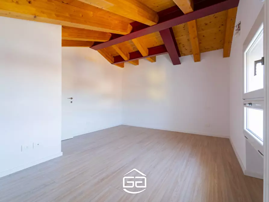 Immagine 30 di Appartamento in vendita  in Montebello Vicentino a Montebello Vicentino