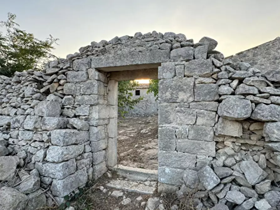 Immagine 17 di Casa indipendente in vendita  in Contrada Barato a Modica