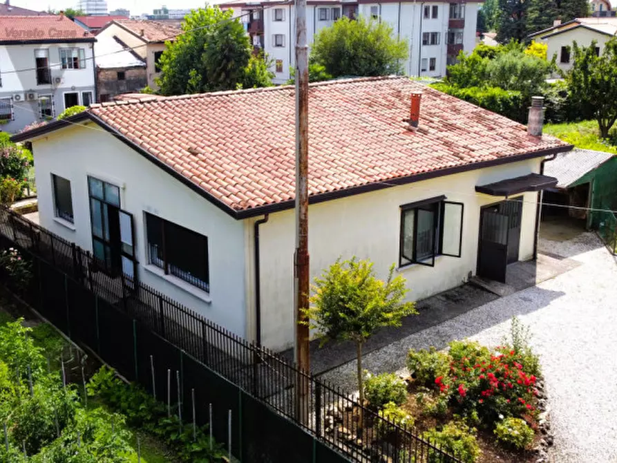 Immagine 3 di Casa indipendente in vendita  in Via Umbria 10 a Padova