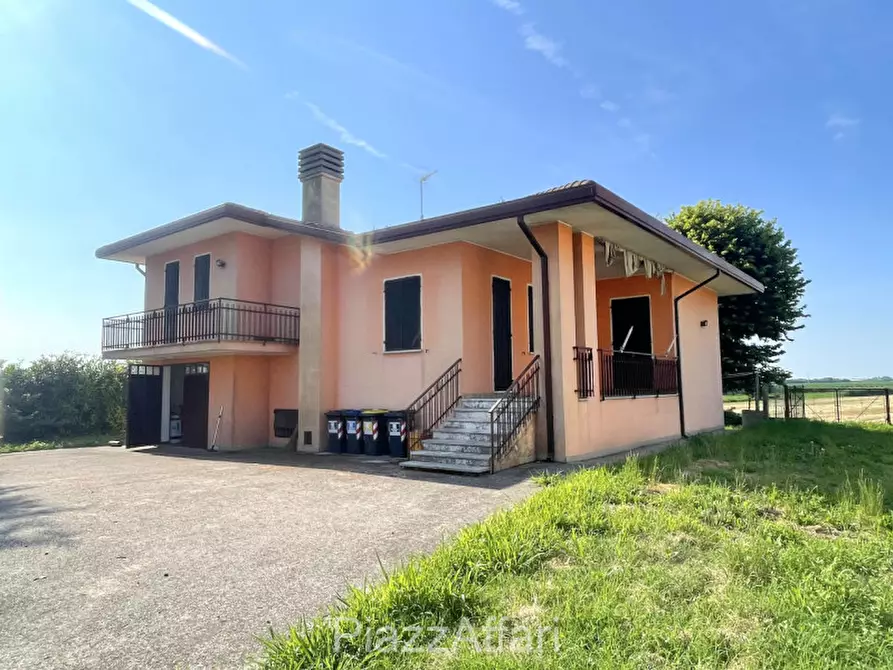 Immagine 1 di Casa indipendente in vendita  in Via Roma a Cona