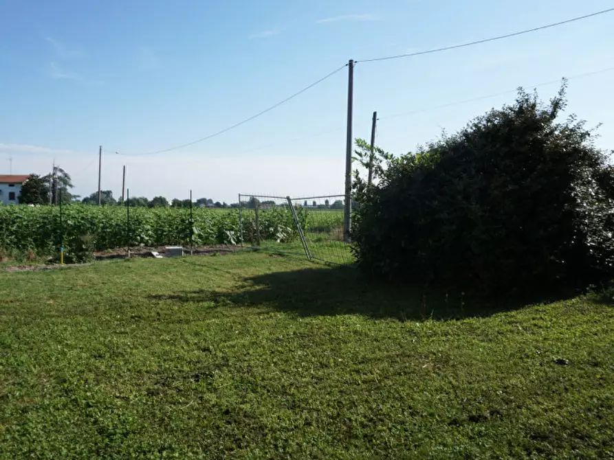 Immagine 10 di Villetta a schiera in vendita  in Strada della Puia, 9 a Sorbolo Mezzani