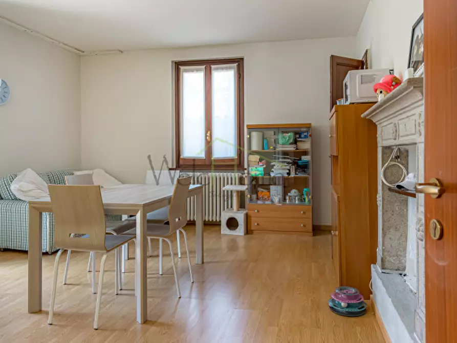 Immagine 2 di Appartamento in vendita  in Via Roma a Albese Con Cassano