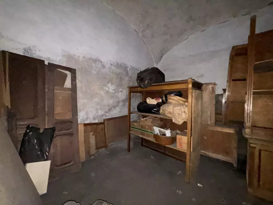 Immagine 4 di Negozio in vendita  in via xx settembre a Torre Del Greco