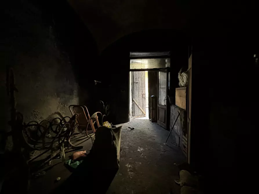 Immagine 6 di Negozio in vendita  in via xx settembre a Torre Del Greco