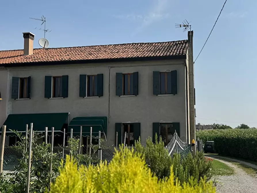 Immagine 1 di Casa bifamiliare in vendita  a Vigonovo